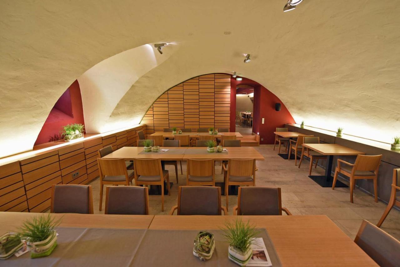 Bildungs- Und Tagungshaus Liborianum Hotel Paderborn Buitenkant foto